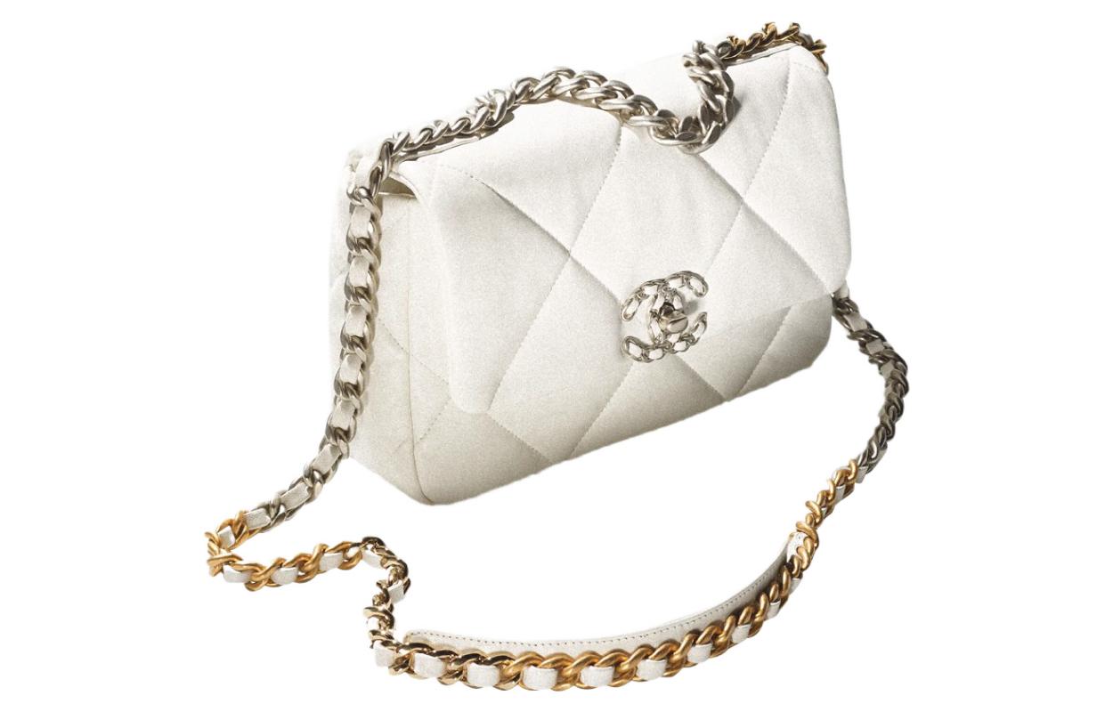 CHANEL 19Bag Lambskin Shoulder Bag Crossbody Bag Medium Size Women's White