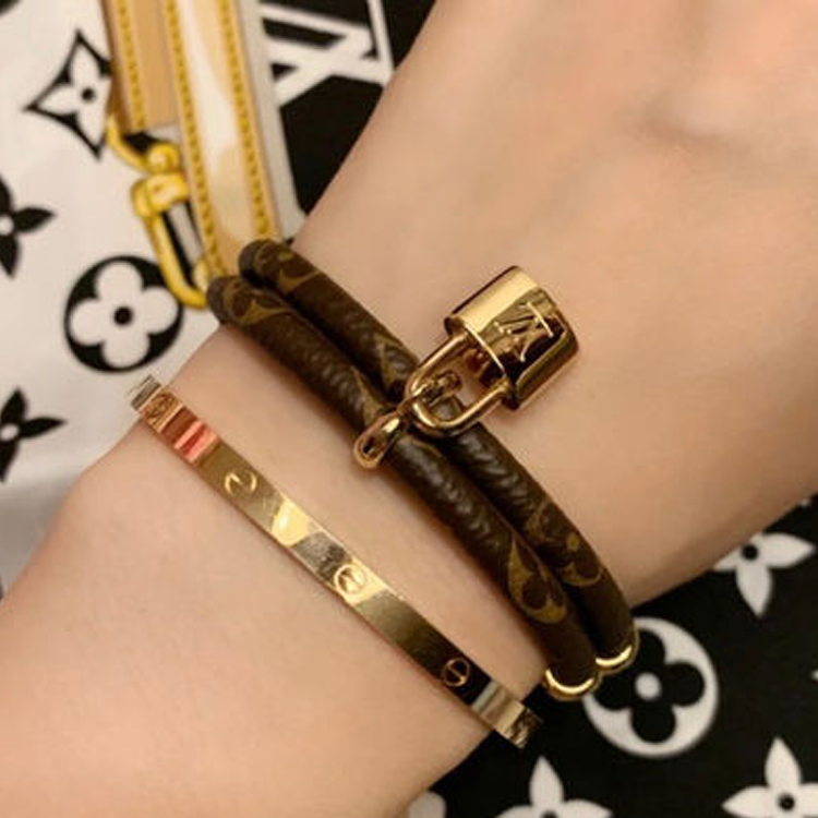 LOUIS VUITTON Keep It Twice Bracelet