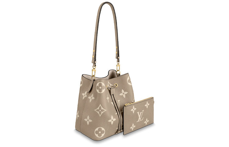 LOUIS VUITTON Néonoé MM Shoulder Bag