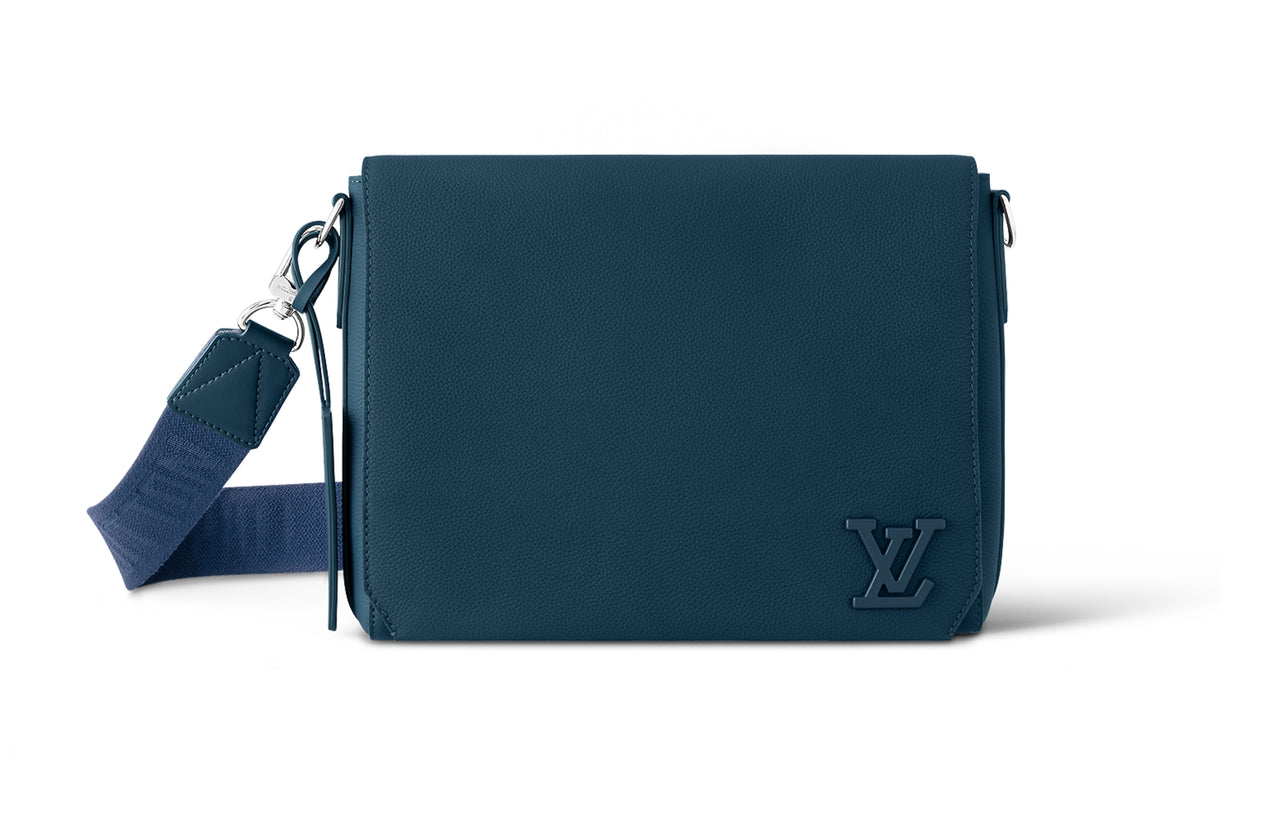 LOUIS VUITTON M57080 Takeoff Messenger