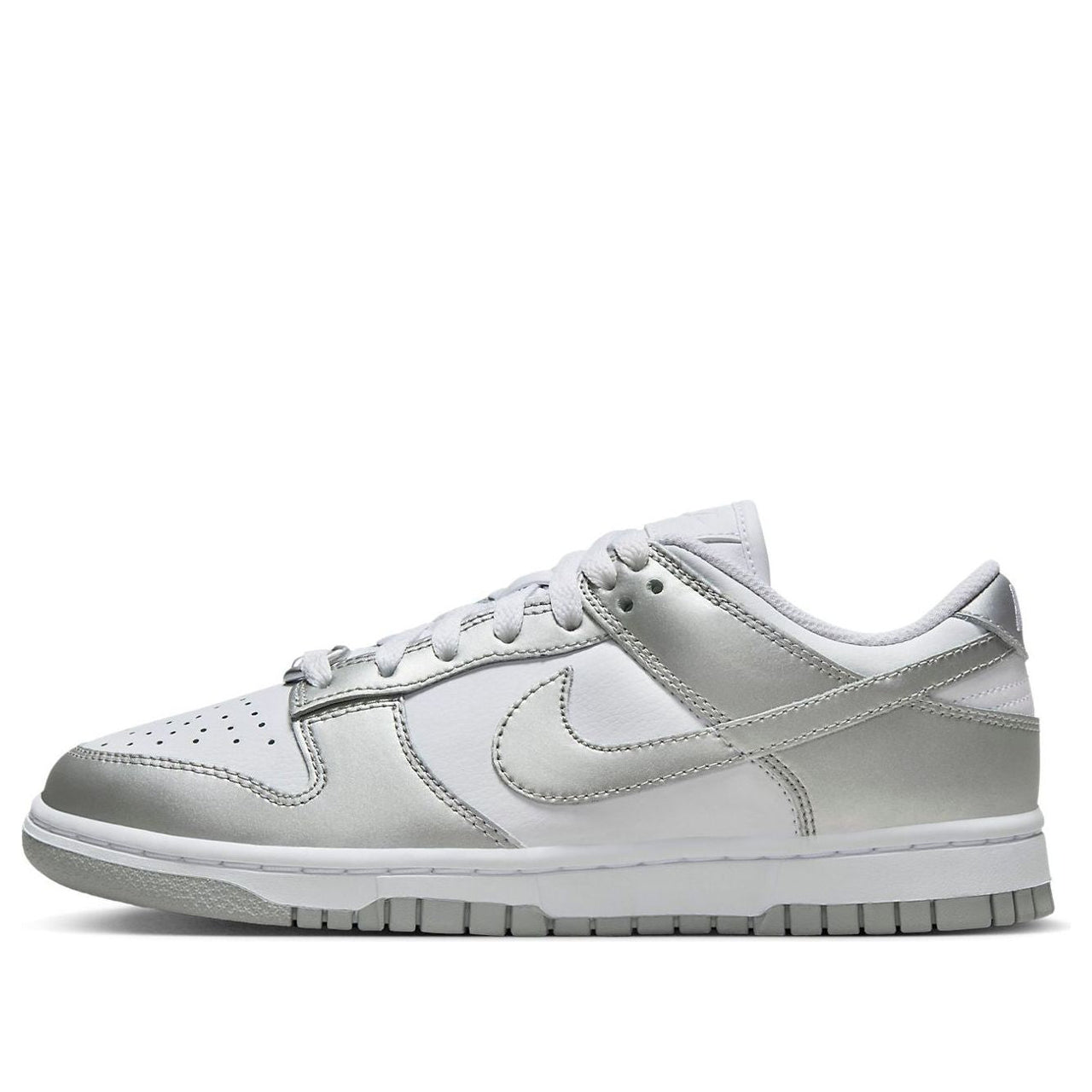 (WMNS) Nike Dunk Low 'Metallic Silver' FV1311-100