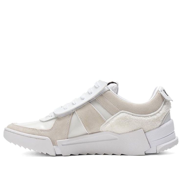 Onitsuka Tiger D-Trainer Slip-On 1183B644-100