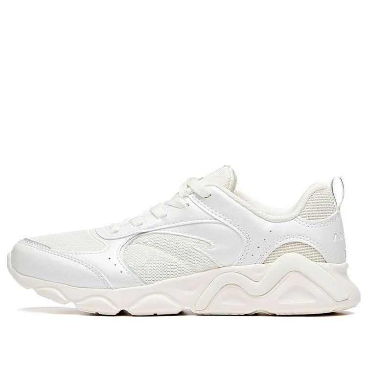 (WMNS) ANTA Running Series Sneakers 'White' 122015570-4