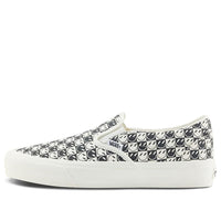 Vans Classics Slip-On Vr3 'Beige' VN0007NCKIG