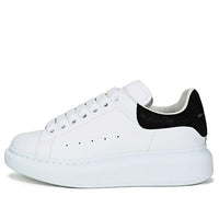 (WMNS) Alexander McQueen Oversized Sneaker 'White Black Suede' 650788WHZ4K9061