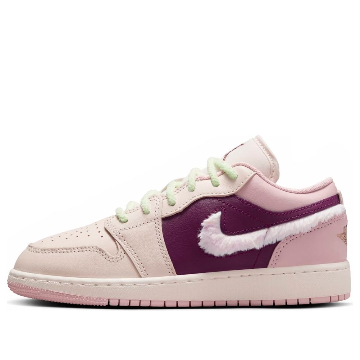 (GS) Air Jordan 1 Low SE 'Fur Swoosh' FZ3928-200