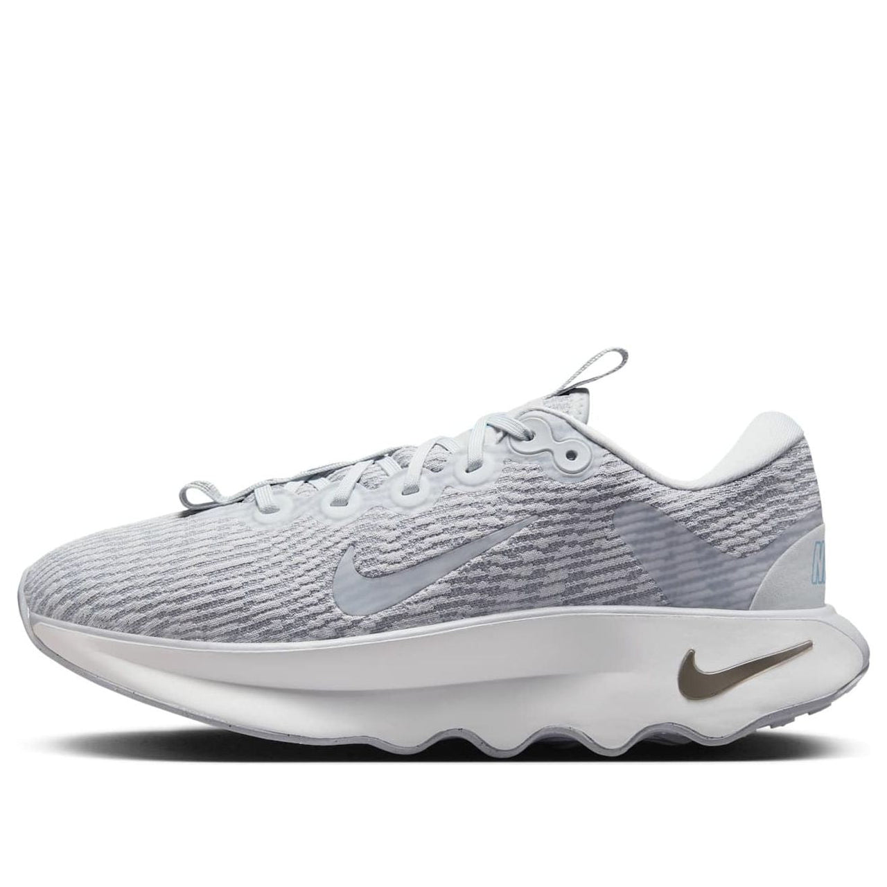 (WMNS) Nike Motiva 'Photon Dust Light Smoke Grey Metallic Pewter' DV1238-010