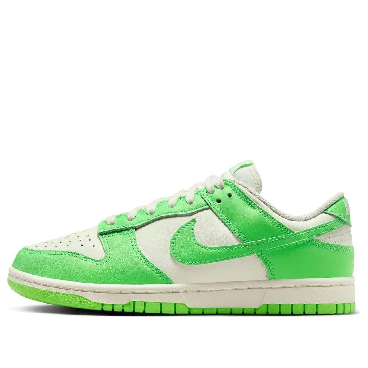 (WMNS) Nike Dunk Low 'Sail Green Strike' HV0842-133