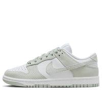 (WMNS) Nike Dunk Low 'Light Silver Corduroy' FN7658-100