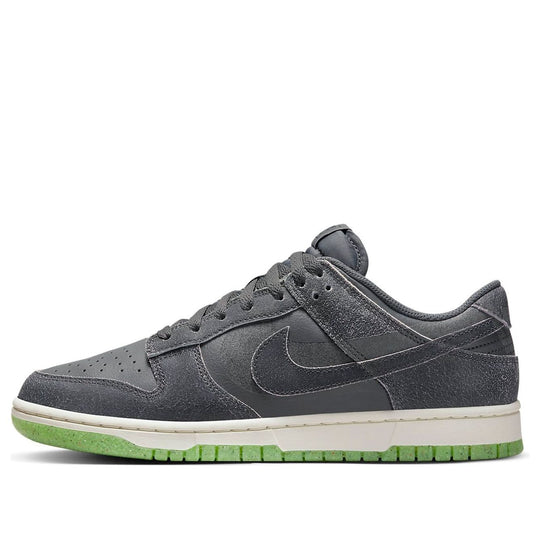 Nike Dunk Low SE 'Halloween - Cauldron' DQ7681-001