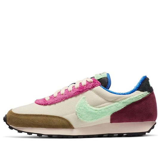 (WMNS) Nike Daybreak 'Fur Pack - Fossil Cactus Flower' DC3275-235