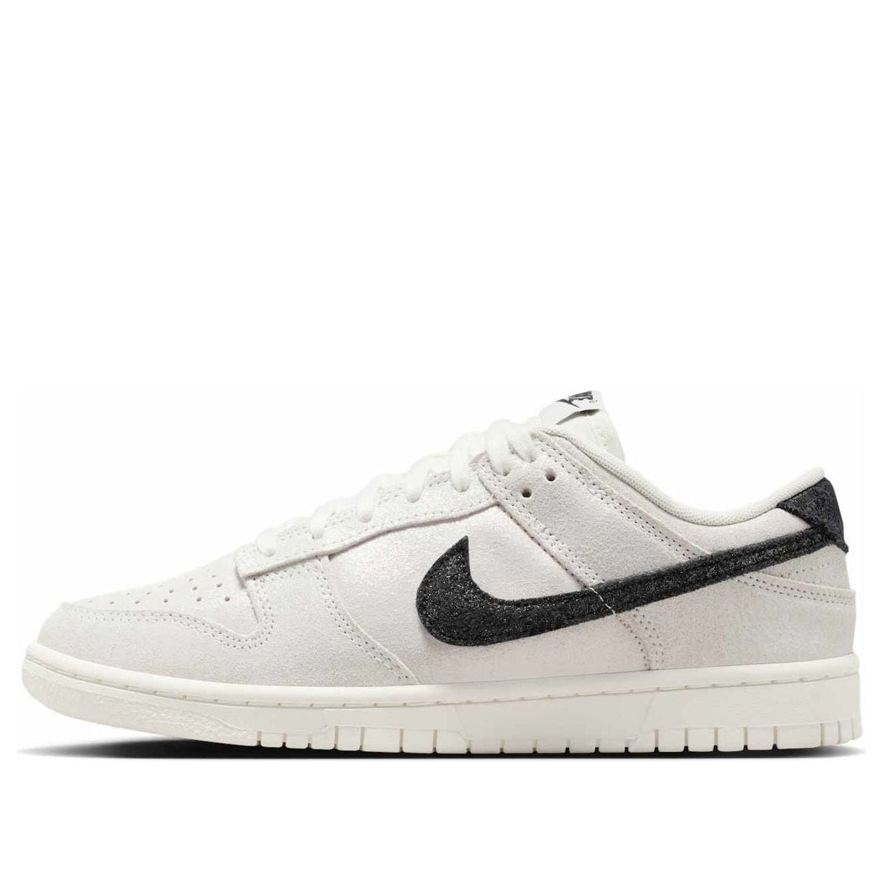 (WMNS) Nike Dunk Low SE 'White Black Team Red' HQ3502-100