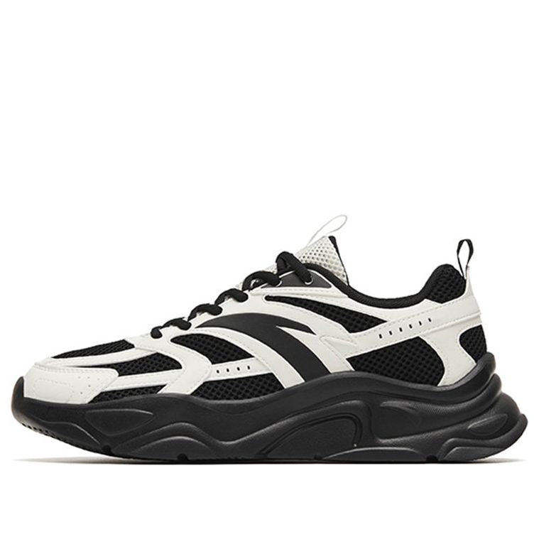 (WMNS) ANTA Life Series Lightweight Casual Sneakers 'Black White' 122258891-3