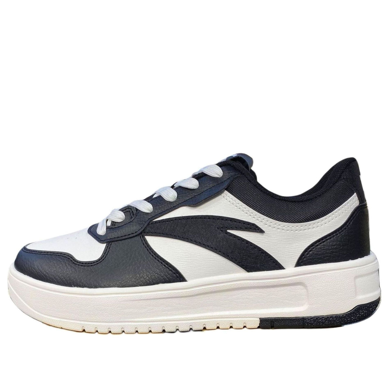 ANTA Skateboarding Series Sneakers 'Black White' 112418016-3