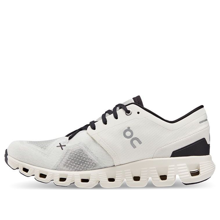 (WMNS) On Running Cloud X 3 'White Black' 60.98697