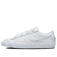 (WMNS) Nike Blazer Low 77 SE DJ9953-100