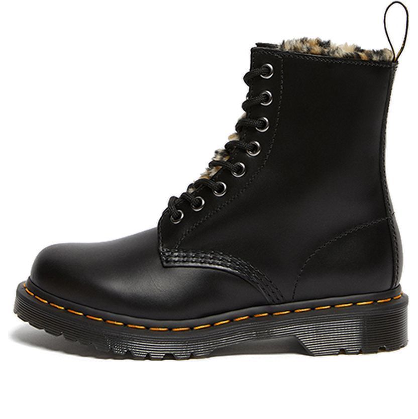 (WMNS) Dr. Martens 1460 Serena Leopard Black Martin boots 26239021