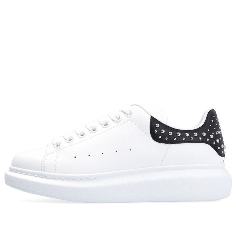 (WMNS) Alexander McQueen Studded Oversized Sneakers 'White Black' 666406WHTQQ9089