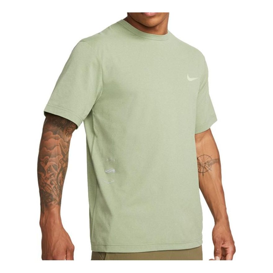 Nike Dri-FIT UV Hyverse Spnt 'Green' FN7290-386