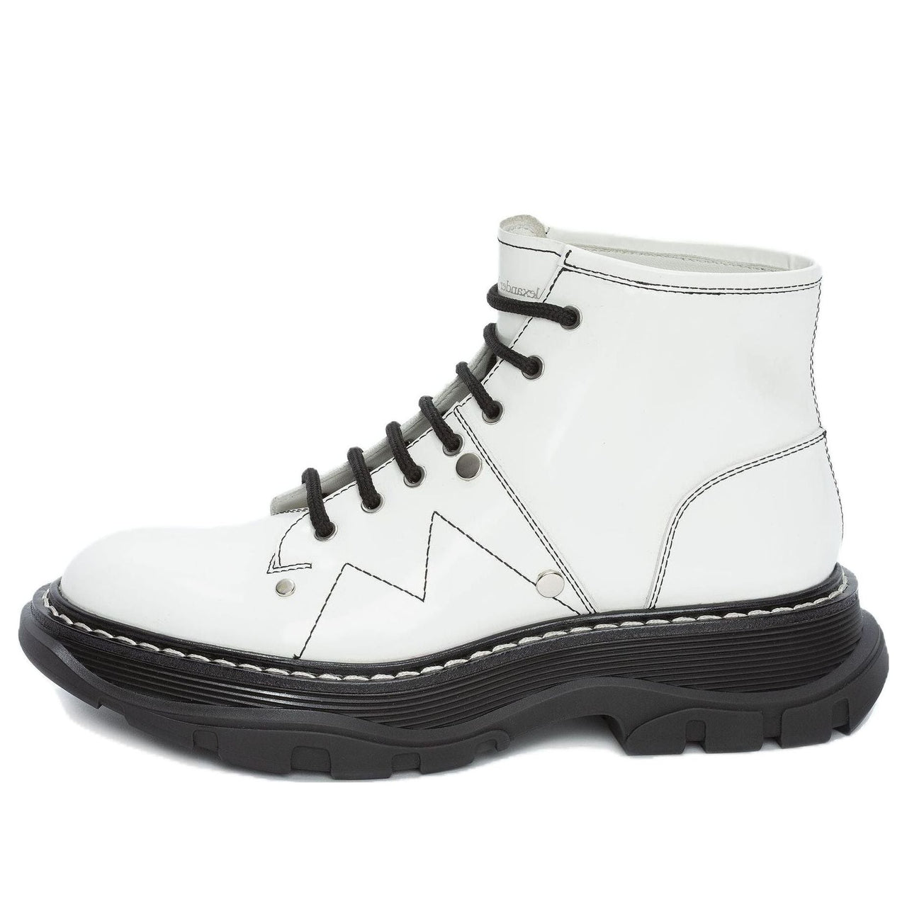 (WMNS) Alexander McQueen Tread Slick Boot 'Ivory Black' 595469WHQSG9089