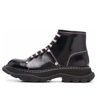 (WMNS) Alexander McQueen Contrast Stitch Tread Lace Up Boots 'Black Pink' 595469WHZ881336