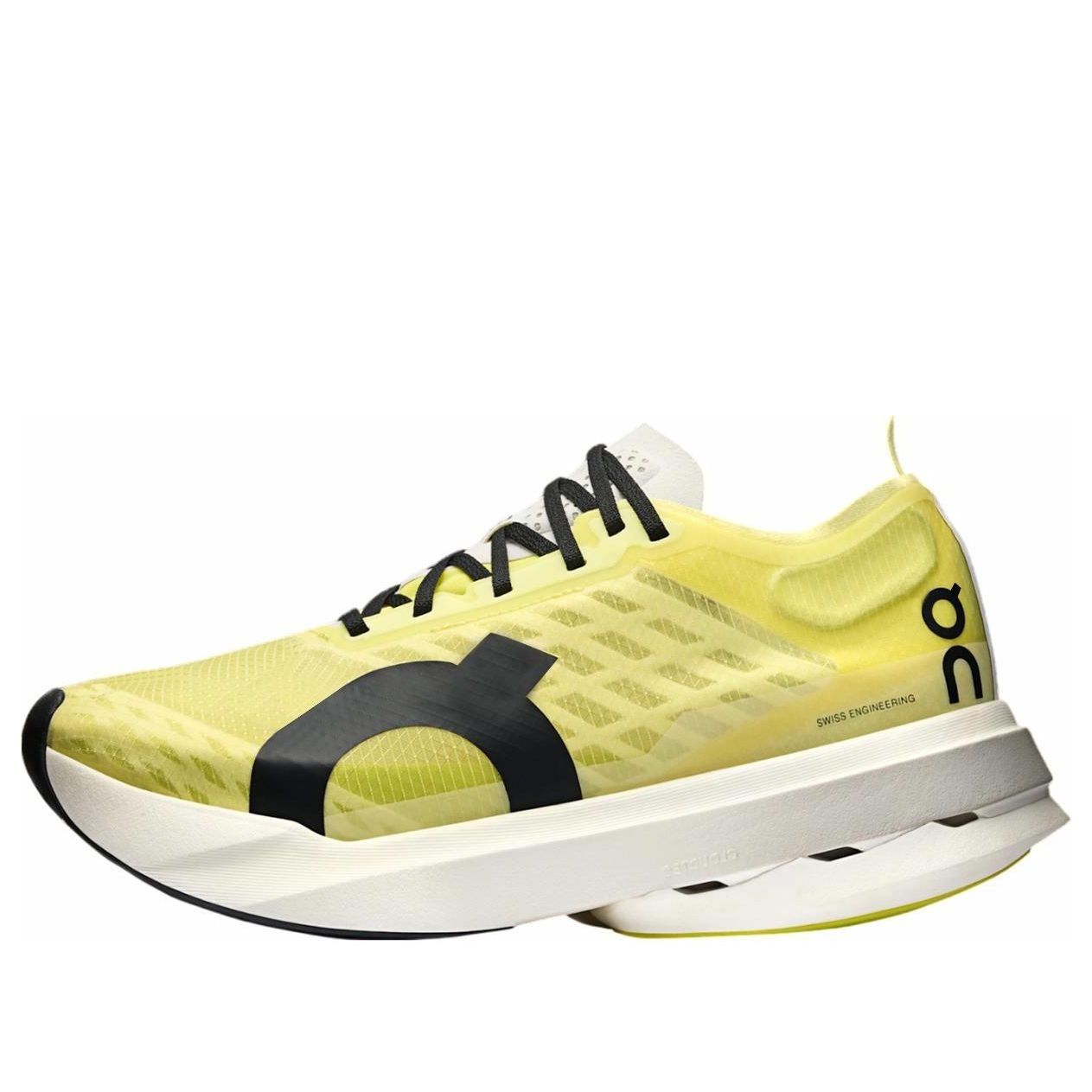 (WMNS) On Running Cloudboom Strike 'Limelight Wolf' 3WE30473331