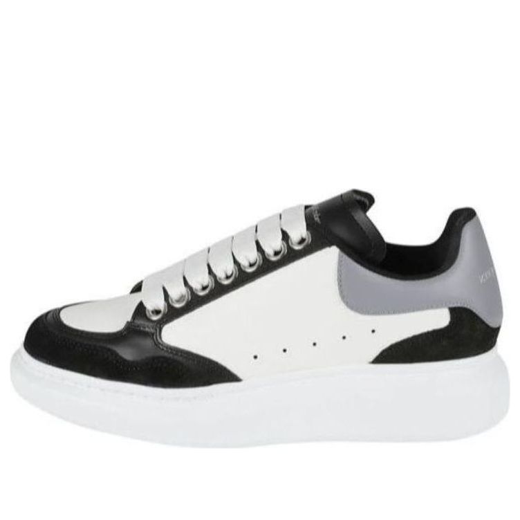 (WMNS) Alexander McQueen Larry Oversized Sensory Sneakers 'White Black Grey' 758982WIA5V1142