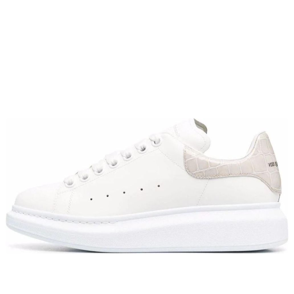 (WMNS) Alexander McQueen Oversized Sneaker 'White Champagne' 553770WHXMY9551