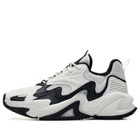 (WMNS) ANTA Walker 3 'White Black' 122238881-3