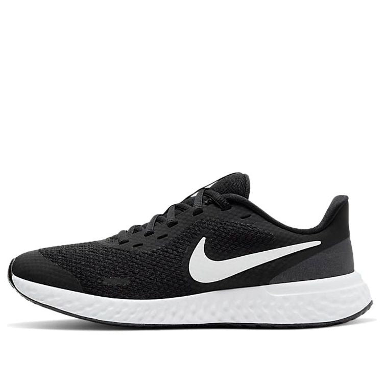(GS) Nike Revolution 5 'Black White' BQ5671-003