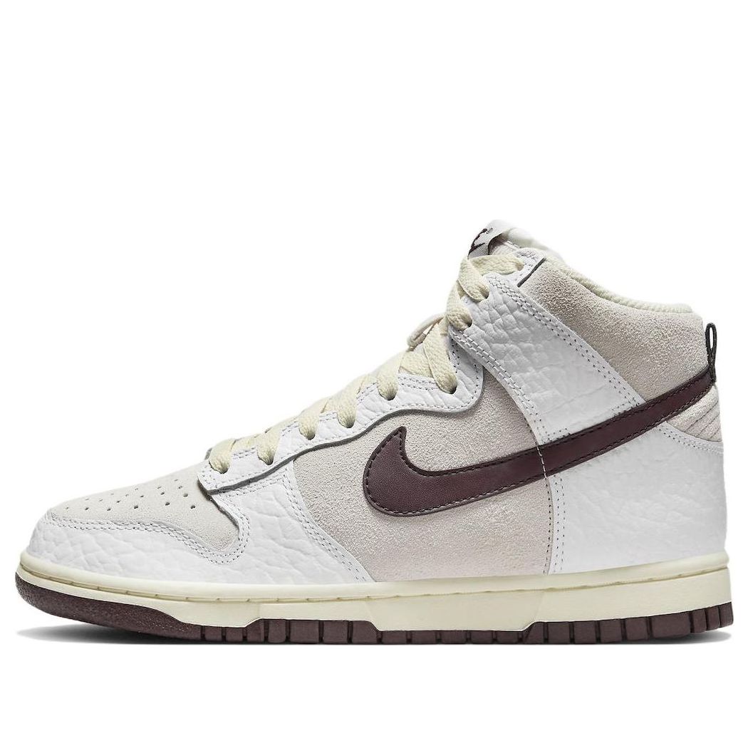 (WMNS) Nike Dunk High 'Light Orewood Brown' FB8482-100