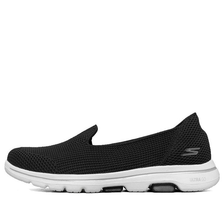 (WMNS) Skechers Go Walk 5 Loafers Black 124001-BKW