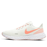 (WMNS) Nike Revolution 5 'White Orange Pearl' BQ3207-109