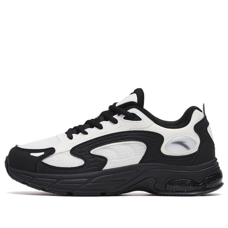 (WMNS) ANTA Running Series Sneakers 'Black White' 122315503-8
