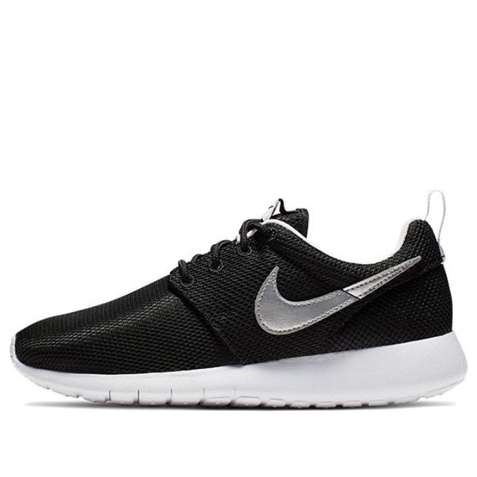 (GS) Nike Roshe One 'Black Metallic Silver' 599728-021