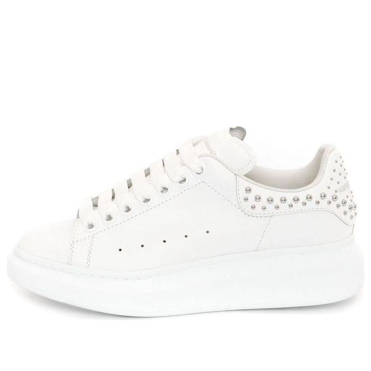 (WMNS) Alexander McQueen Studded Oversized Sneakers 'White' 666406WHQYW9071