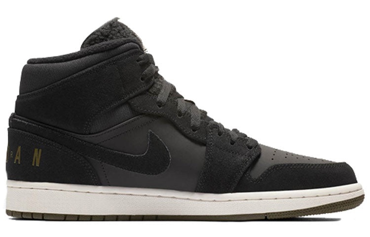 Air Jordan 1 Retro Mid 'Black White Sole' BQ6579-001