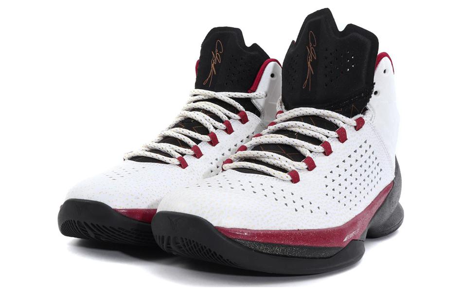 Air Jordan Melo M11 'Christmas' 718450-125