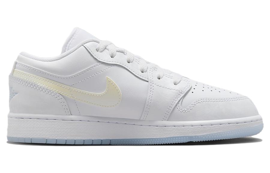 (GS) Air Jordan 1 Low 'Glitter Swoosh' FQ9112-100