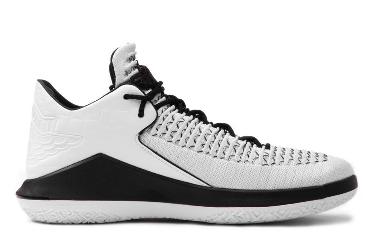 Air Jordan 32 Low 'Wing It' AA1256-102