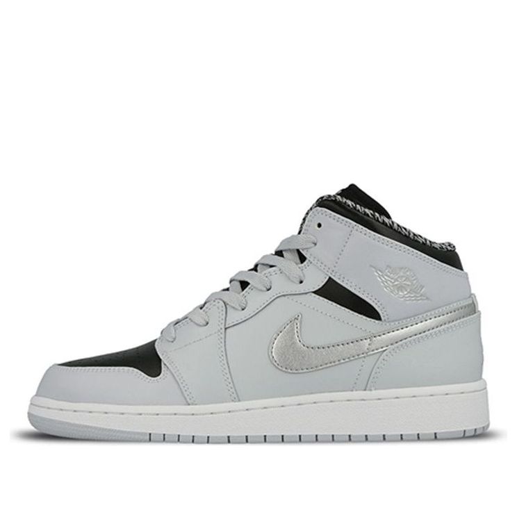 (GS) Air Jordan 1 Retro Mid 'Pure Platinum' 554725-032